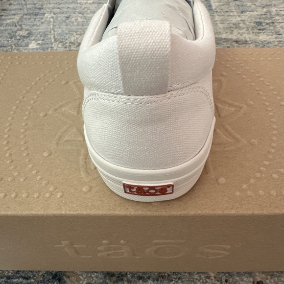 TAOS Footwear—Rubber Soul White Canvas Slip-Ons - Picture 5 of 8